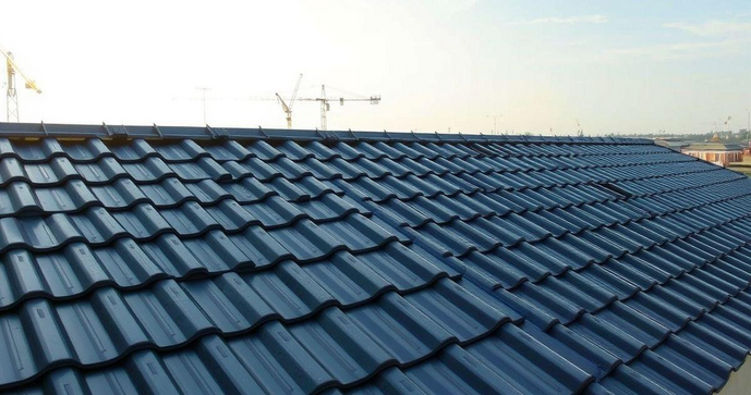 Telhas Metálicas Trapezoidais: Vantagens e Aplicações